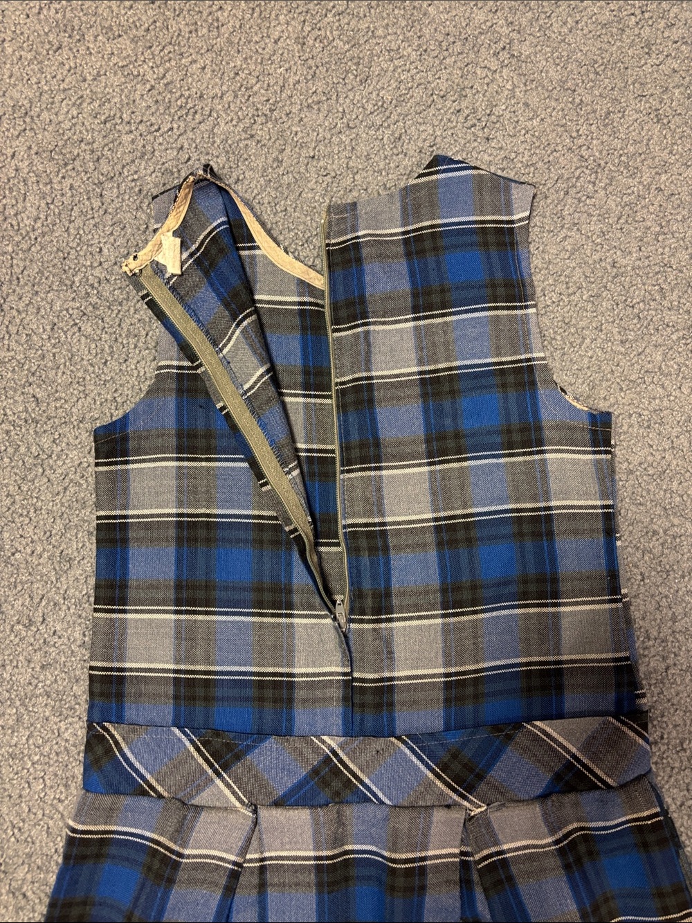 Vintage 1980s school girl Jumper uniform - Picture 3 of 8